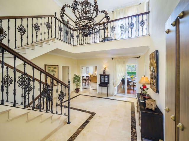 4 Zimmer Villa zu verkaufen in Elviria, Marbella mit Pool Garage - 2.440.000 € (Ref: 9474726)