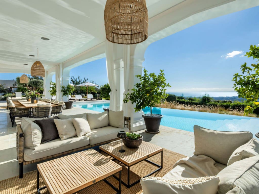 7 quarto Moradia para venda em Benahavis com piscina garagem - 10 700 000 € (Ref: 9475894)