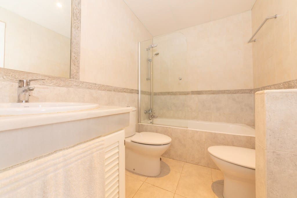 5 bedroom Penthouse for sale in New Golden Mile with pool garage - € 899,950 (Ref: 9475895)