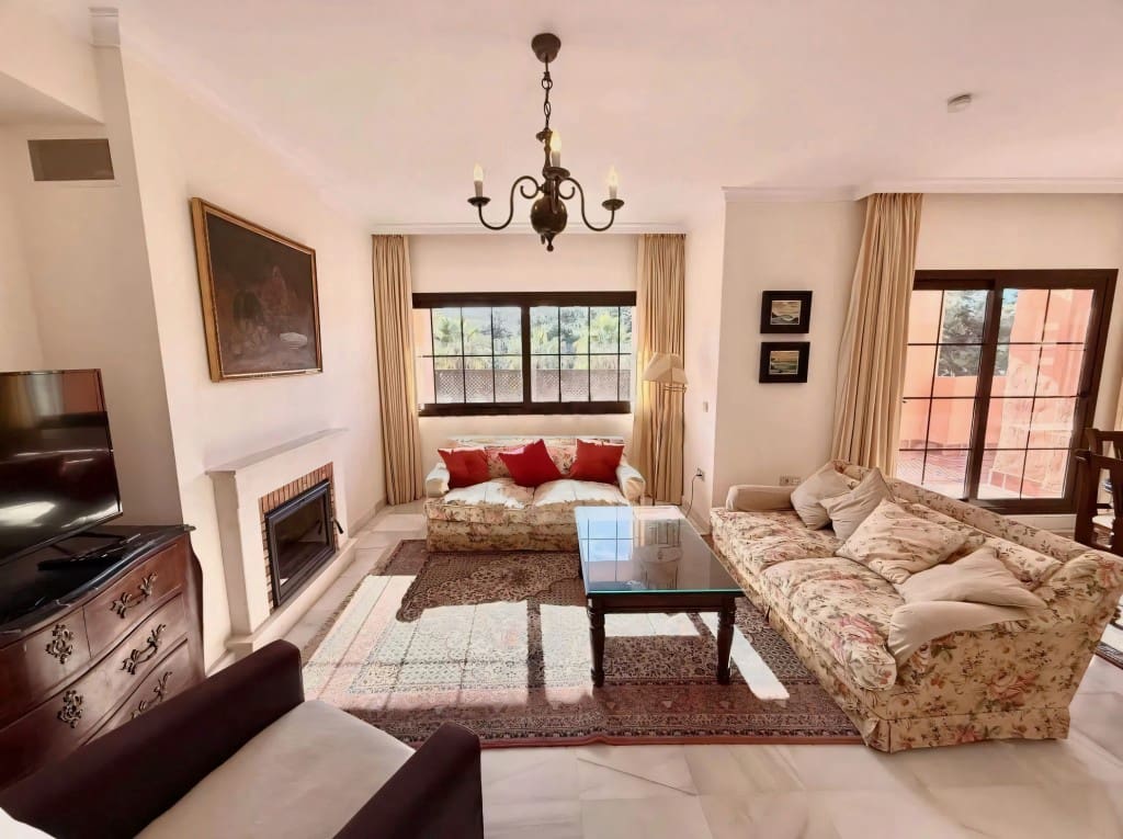 5 bedroom Penthouse for sale in New Golden Mile with pool garage - € 899,950 (Ref: 9475895)