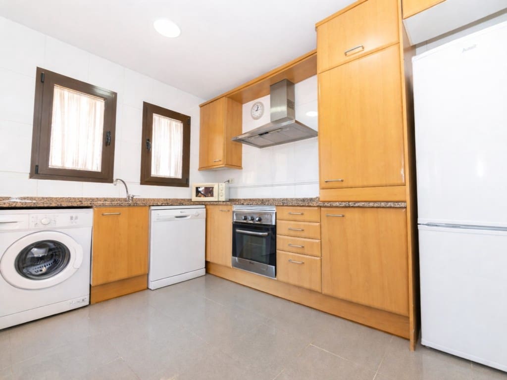 5 bedroom Penthouse for sale in New Golden Mile with pool garage - € 899,950 (Ref: 9475895)