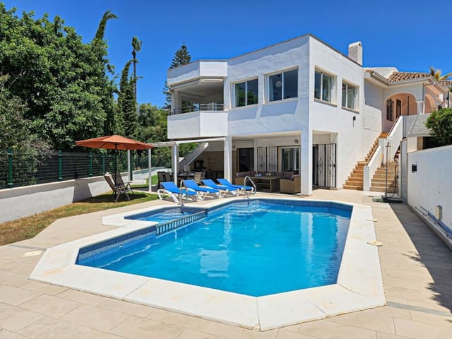 4 chambre Villa/Maison à vendre à Riviera del Sol, Mijas avec piscine garage - 1 100 000 € (Ref: 9475896)