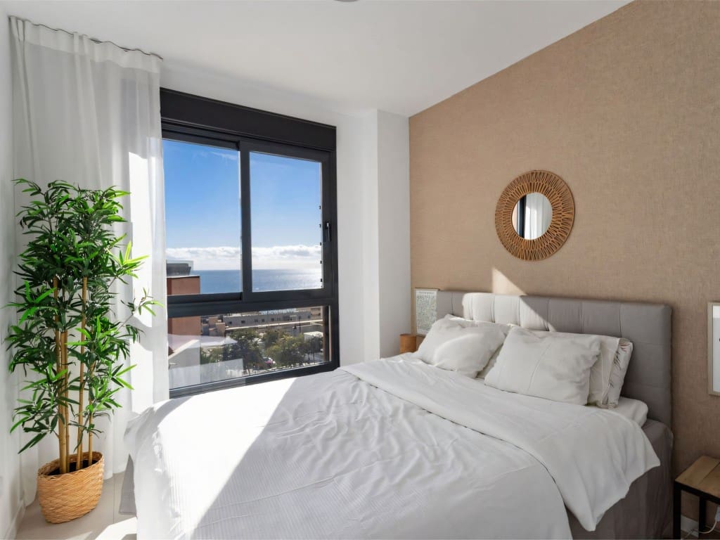 Apartamento de 3 habitaciones en Fuengirola en venta con piscina - 749.000 € (Ref: 9480916)