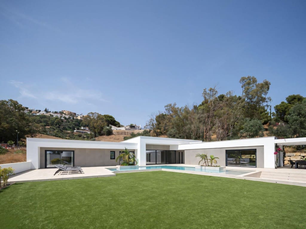 5 chambre Villa/Maison à vendre à Benalmadena Costa avec piscine garage - 4 500 000 € (Ref: 9481761)