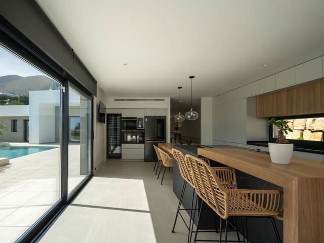 5 chambre Villa/Maison à vendre à Benalmadena Costa, Benalmádena avec piscine garage - 4 500 000 € (Ref: 9481761)