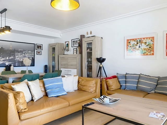 2 bedroom Townhouse for sale in Estepona with pool garage - € 777,000 (Ref: 9481762)