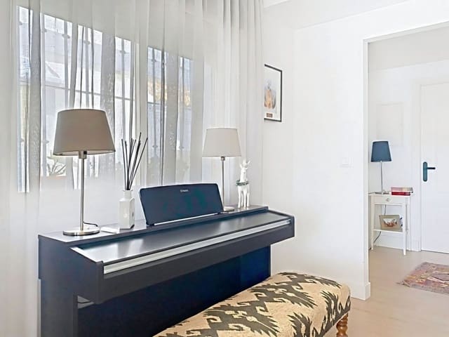 2 bedroom Townhouse for sale in Estepona with pool garage - € 777,000 (Ref: 9481762)