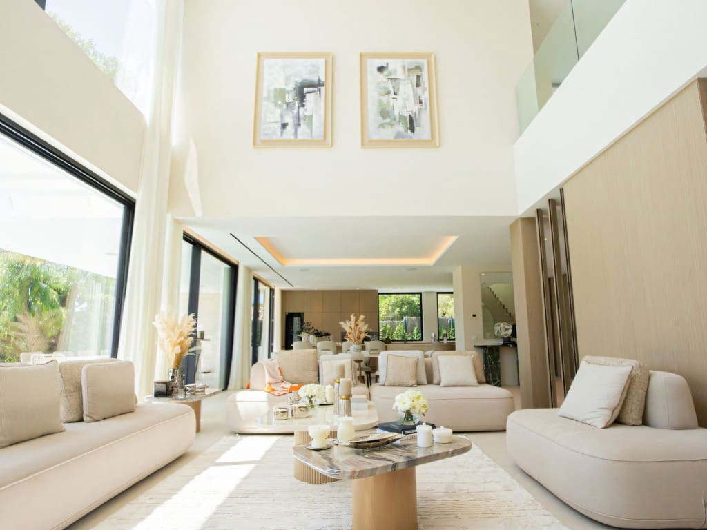 6 bedroom Villa for sale in Los Monteros with pool garage - € 8,750,000 (Ref: 9485125)