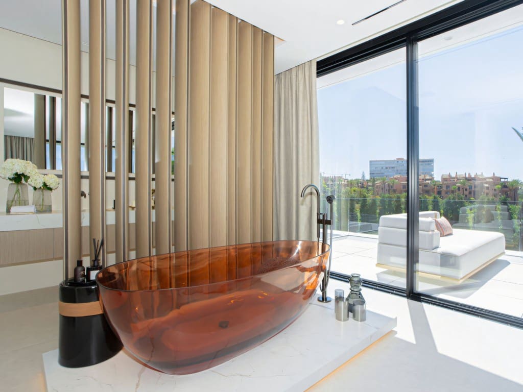 6 bedroom Villa for sale in Los Monteros with pool garage - € 8,750,000 (Ref: 9485125)