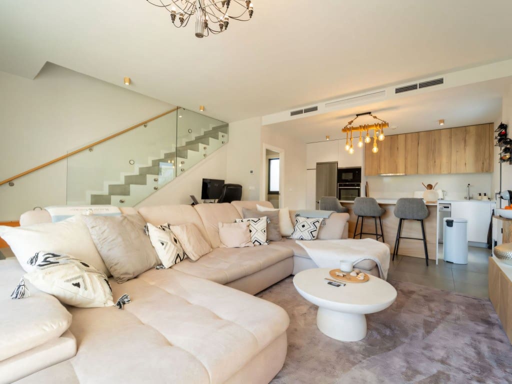 3 Zimmer Doppelhaus zu verkaufen in Riviera del Sol mit Pool Garage - 690.000 € (Ref: 9485126)