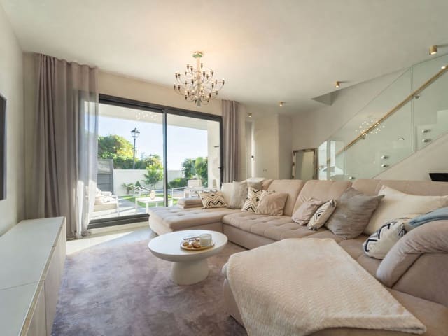 3 Zimmer Doppelhaus zu verkaufen in Riviera del Sol, Mijas mit Pool Garage - 690.000 € (Ref: 9485126)