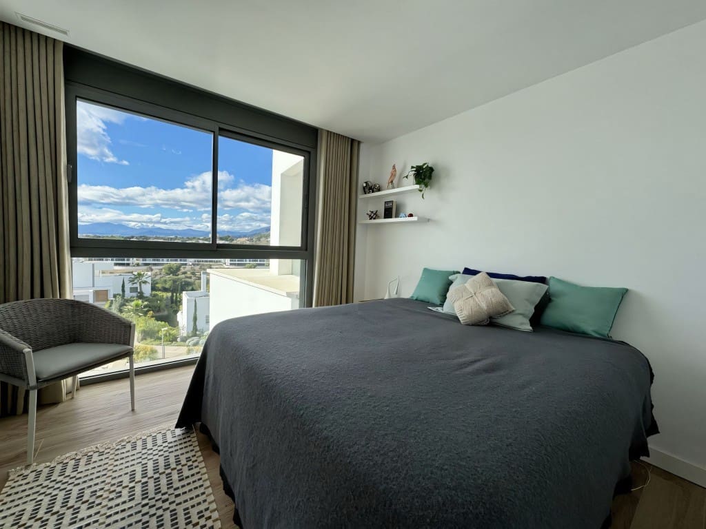 3 bedroom Penthouse for sale in Marbella with pool garage - € 1,940,000 (Ref: 9488643)