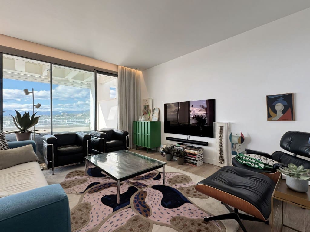 3 bedroom Penthouse for sale in Marbella with pool garage - € 1,940,000 (Ref: 9488643)