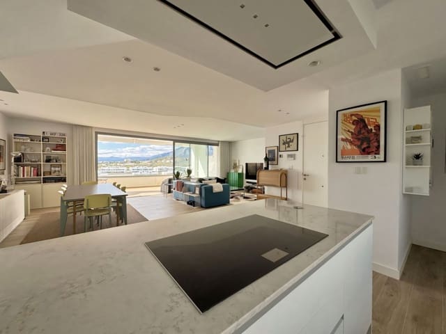 3 bedroom Penthouse for sale in Santa Clara, Marbella with pool garage - € 1,940,000 (Ref: 9488643)