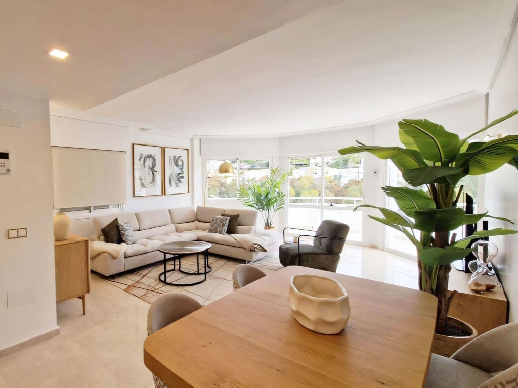 3 slaapkamer Penthouse te koop in Benalmadena met zwembad - € 795.000 (Ref: 9494249)