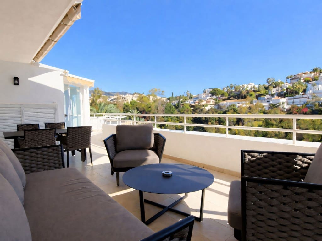 3 slaapkamer Penthouse te koop in Benalmadena met zwembad - € 795.000 (Ref: 9494249)