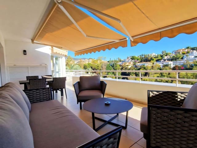 3 slaapkamer Penthouse te koop in Benalmádena met zwembad - € 795.000 (Ref: 9494249)