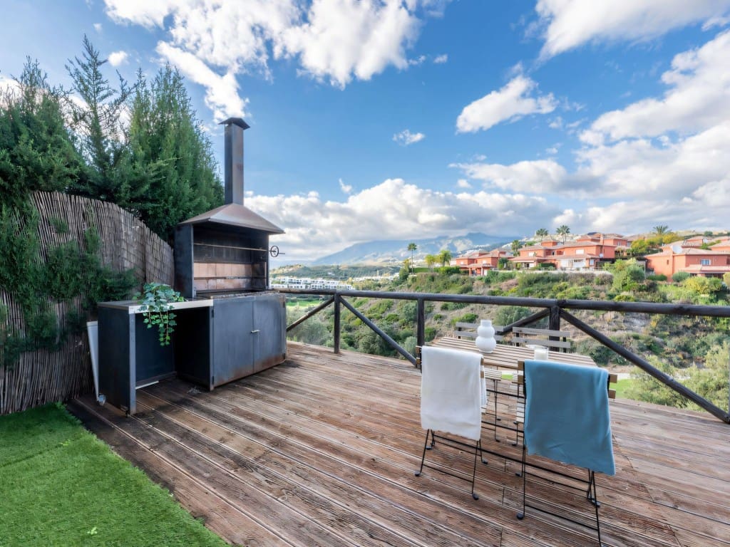 3 soverom Kjedet enebolig til salgs i Marbella med svømmebasseng garasje - € 849 000 (Ref: 9499627)