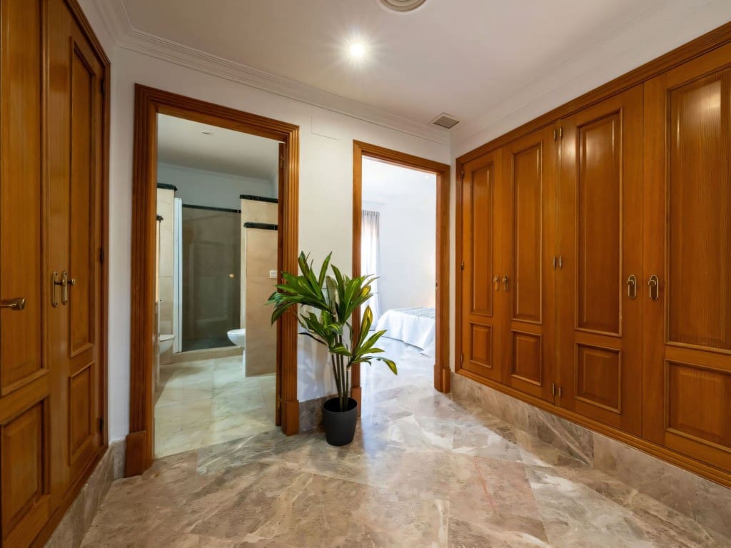 3 soverom Kjedet enebolig til salgs i Marbella med svømmebasseng garasje - € 849 000 (Ref: 9499627)