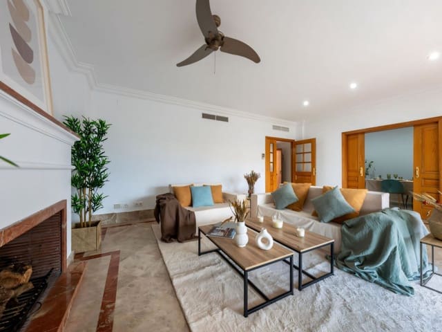 3 soverom Kjedet enebolig til salgs i Santa Clara, Marbella med svømmebasseng garasje - € 849 000 (Ref: 9499627)