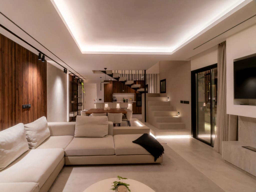 3 soverom Penthouse til salgs i Nueva Andalucia med svømmebasseng - € 1 550 000 (Ref: 9501811)