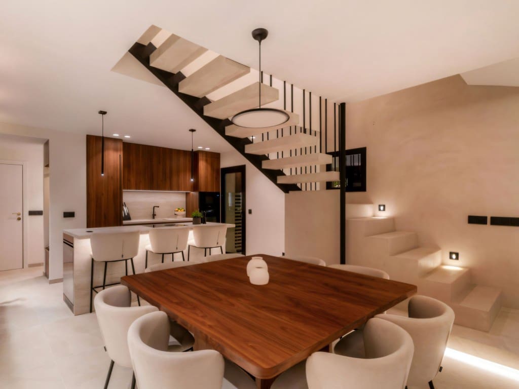 3 soverom Penthouse til salgs i Nueva Andalucia med svømmebasseng - € 1 550 000 (Ref: 9501811)