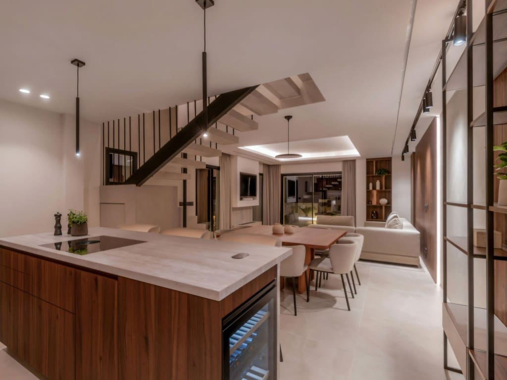 3 soverom Penthouse til salgs i Nueva Andalucia med svømmebasseng - € 1 550 000 (Ref: 9501811)