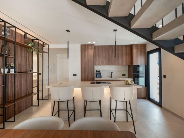 3 soverom Penthouse til salgs i Nueva Andalucia, Marbella med svømmebasseng - € 1 550 000 (Ref: 9501811)