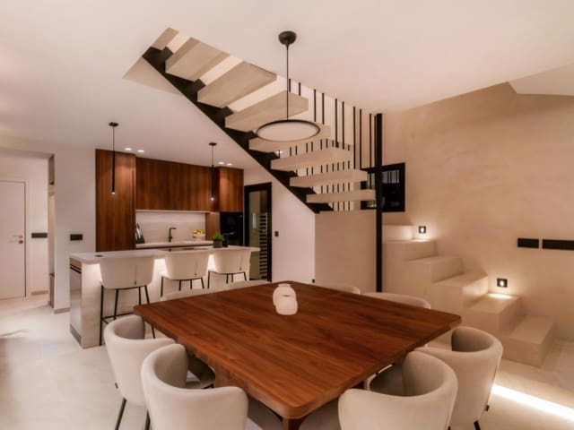 3 soverom Penthouse til salgs i Nueva Andalucia, Marbella med svømmebasseng - € 1 550 000 (Ref: 9501811)