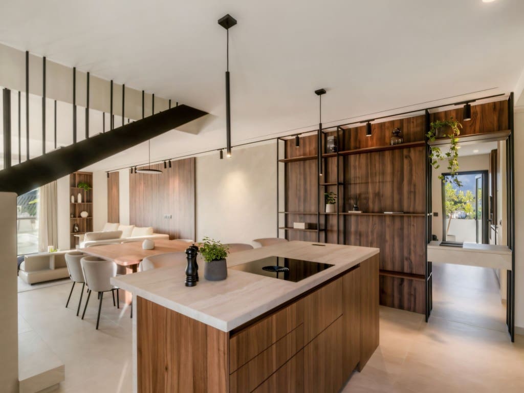 3 soverom Penthouse til salgs i Nueva Andalucia med svømmebasseng - € 1 550 000 (Ref: 9501811)