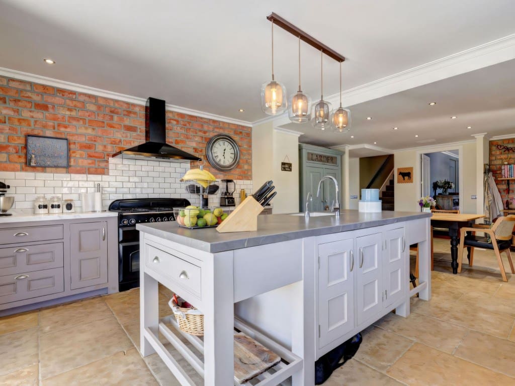 4 chambre Villa/Maison à vendre à Casares avec piscine garage - 2 250 000 € (Ref: 9503800)