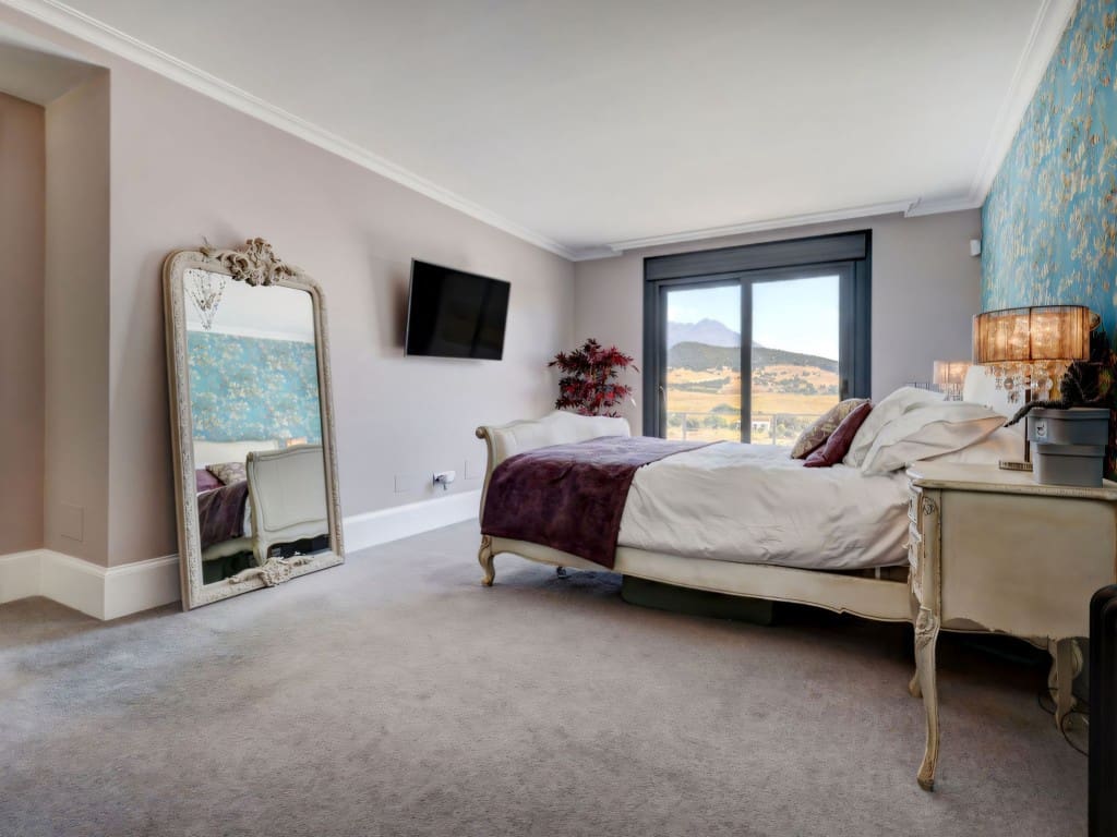 4 chambre Villa/Maison à vendre à Casares avec piscine garage - 2 250 000 € (Ref: 9503800)