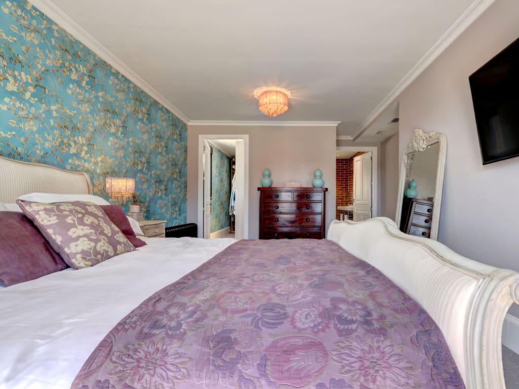 4 chambre Villa/Maison à vendre à Casares avec piscine garage - 2 250 000 € (Ref: 9503800)