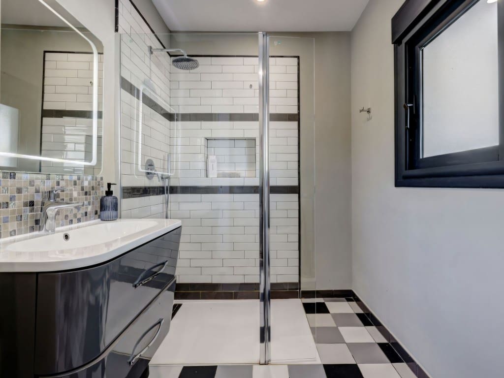 4 chambre Villa/Maison à vendre à Casares avec piscine garage - 2 250 000 € (Ref: 9503800)