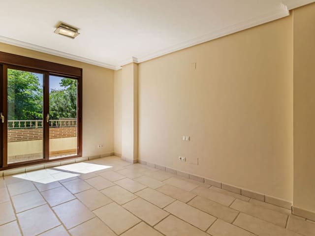 Chalet de 5 habitaciones en Los Arqueros, Benahavís en venta con piscina garaje - 2.695.000 € (Ref: 9503801)