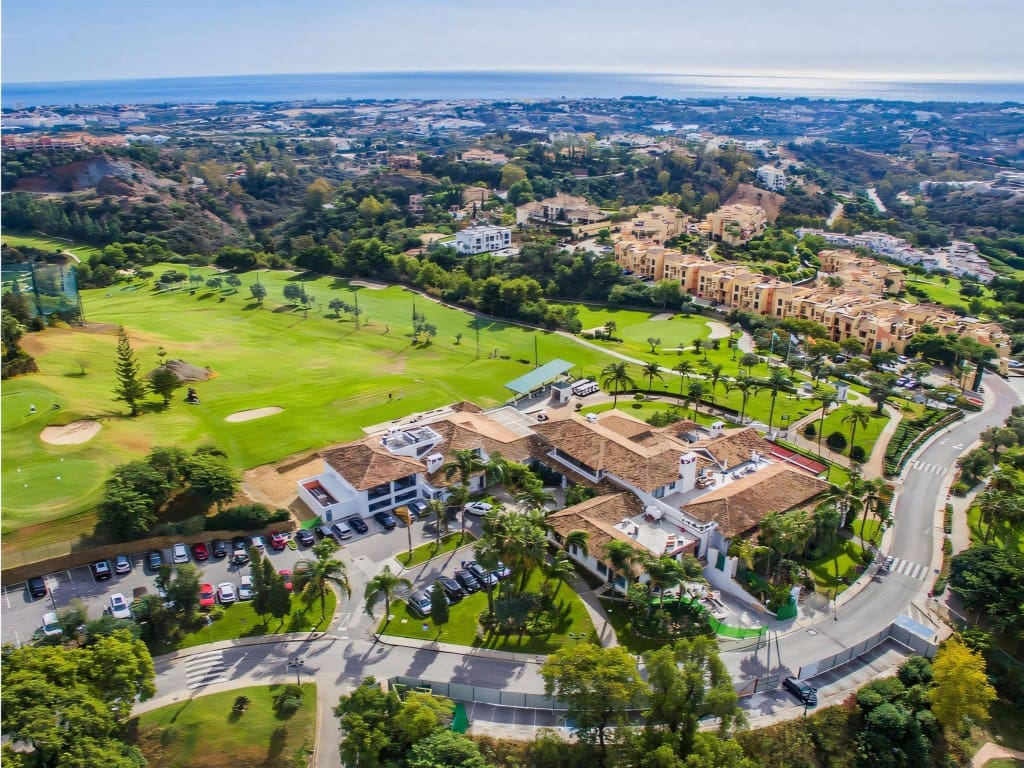 Chalet de 5 habitaciones en Los Arqueros en venta con piscina garaje - 2.695.000 € (Ref: 9503801)