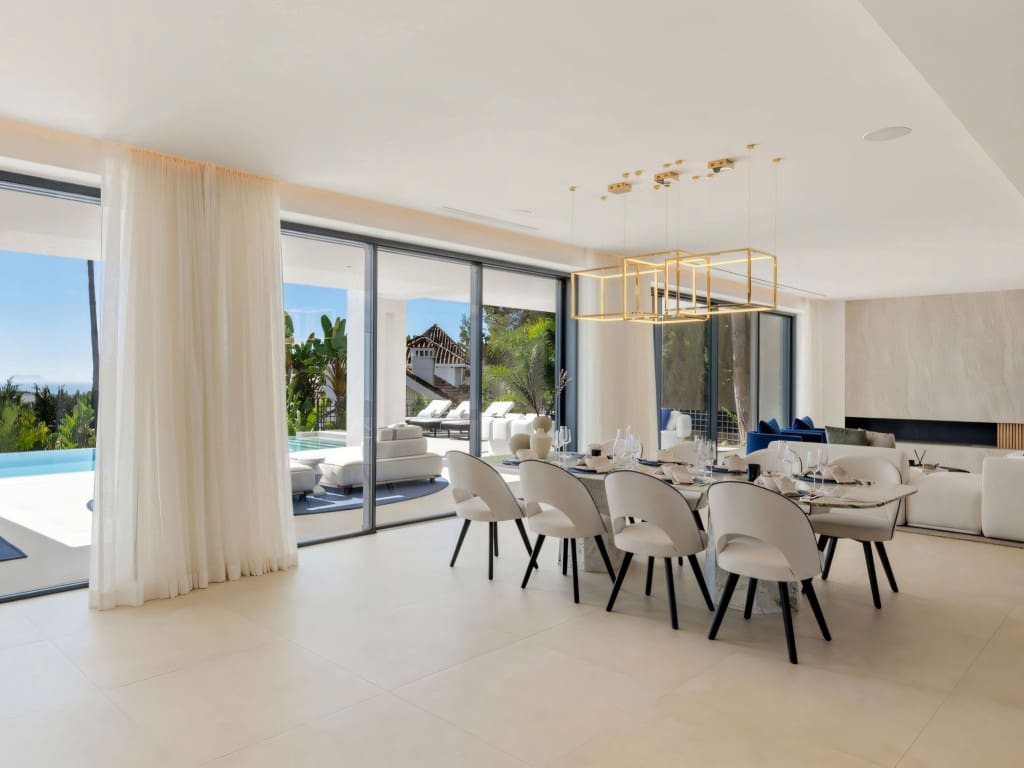 5 slaapkamer Villa te koop in Golden Mile met zwembad - € 9.950.000 (Ref: 9508231)