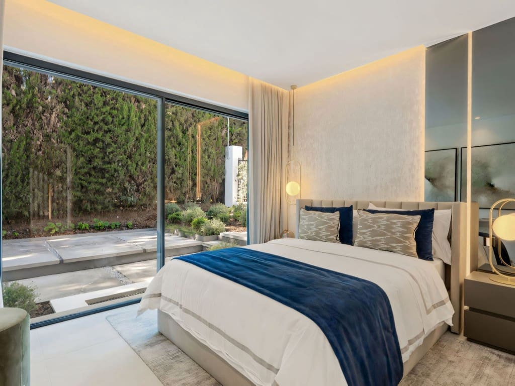 5 slaapkamer Villa te koop in Golden Mile met zwembad - € 9.950.000 (Ref: 9508231)