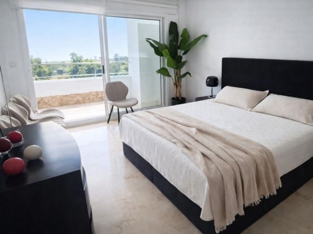 2 slaapkamer Appartement te koop in San Pedro de Alcantara, Marbella met zwembad - € 450.000 (Ref: 9508232)