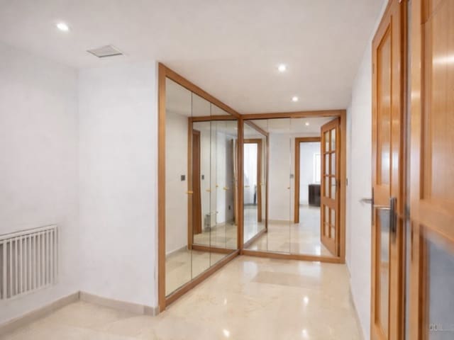 2 slaapkamer Appartement te koop in San Pedro de Alcantara, Marbella met zwembad - € 450.000 (Ref: 9508232)