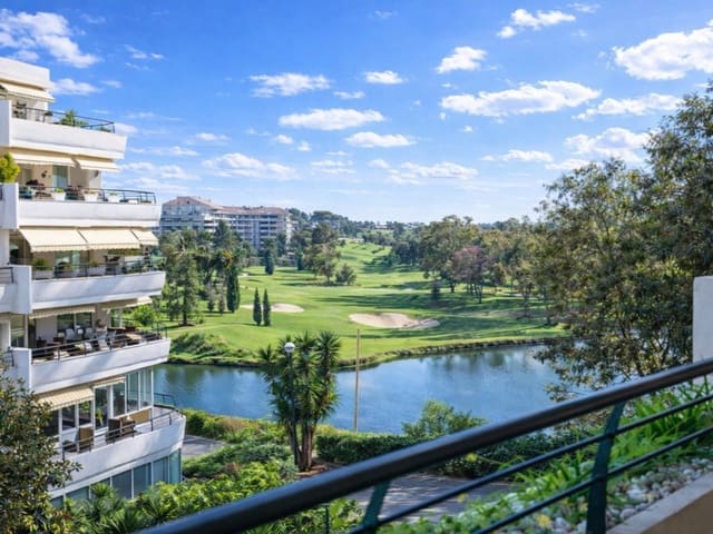 2 slaapkamer Appartement te koop in San Pedro de Alcantara, Marbella met zwembad - € 450.000 (Ref: 9508232)