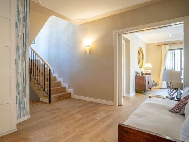 5 chambre Villa/Maison à vendre à Nueva Andalucia, Marbella avec piscine garage - 1 700 000 € (Ref: 9511952)