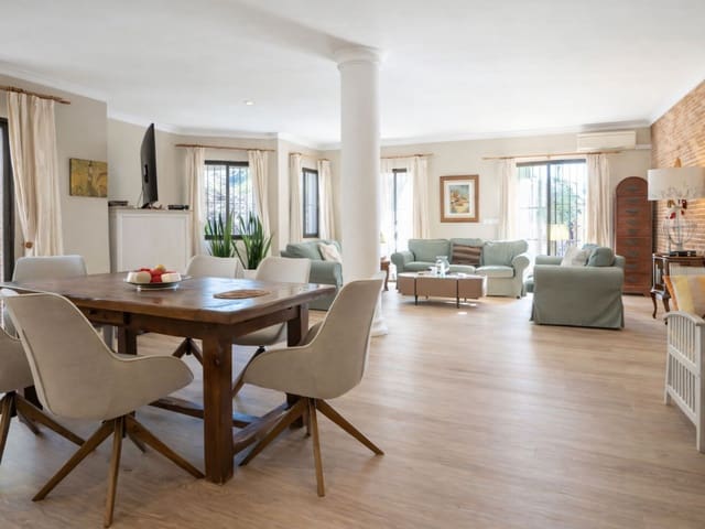 5 chambre Villa/Maison à vendre à Nueva Andalucia, Marbella avec piscine garage - 1 700 000 € (Ref: 9511952)