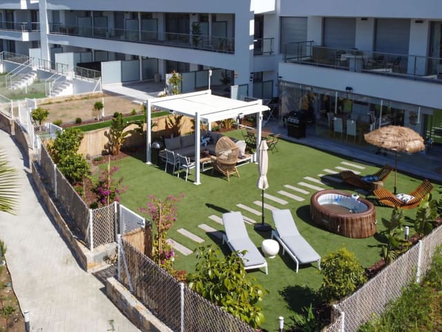 3 sovrum Lägenhet till salu i Mijas Costa, Mijas med pool - 579 900 € (Ref: 9518400)