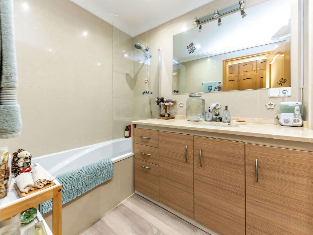 2 soveværelse Lejlighed til salg i La Cala Hills med swimmingpool - € 360.000 (Ref: 9521197)