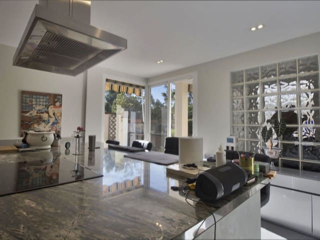 3 chambre Villa/Maison à vendre à Benalmádena avec piscine garage - 670 000 € (Ref: 9523916)