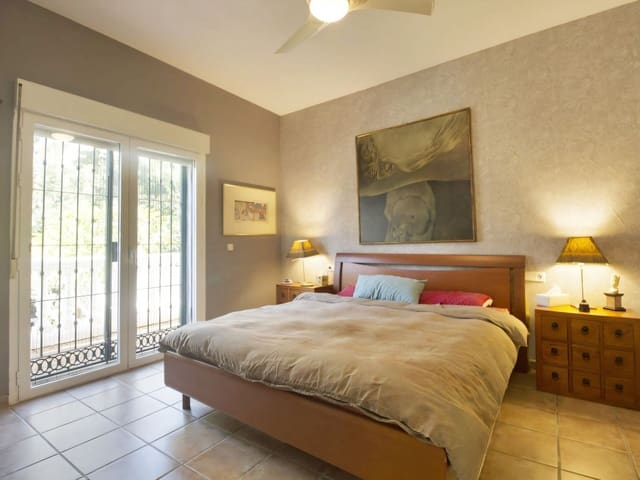 3 chambre Villa/Maison à vendre à Benalmádena avec piscine garage - 670 000 € (Ref: 9523916)