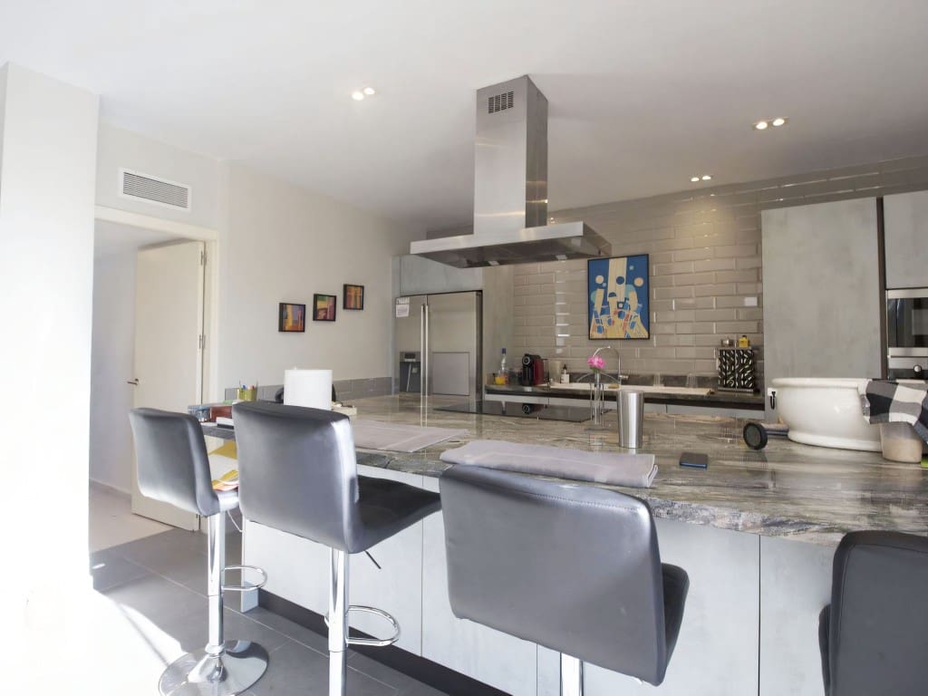 3 bedroom Villa for sale in Benalmadena with pool garage - € 670,000 (Ref: 9523916)