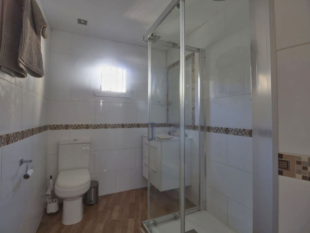 3 bedroom Villa for sale in Benalmadena with pool garage - € 670,000 (Ref: 9523916)