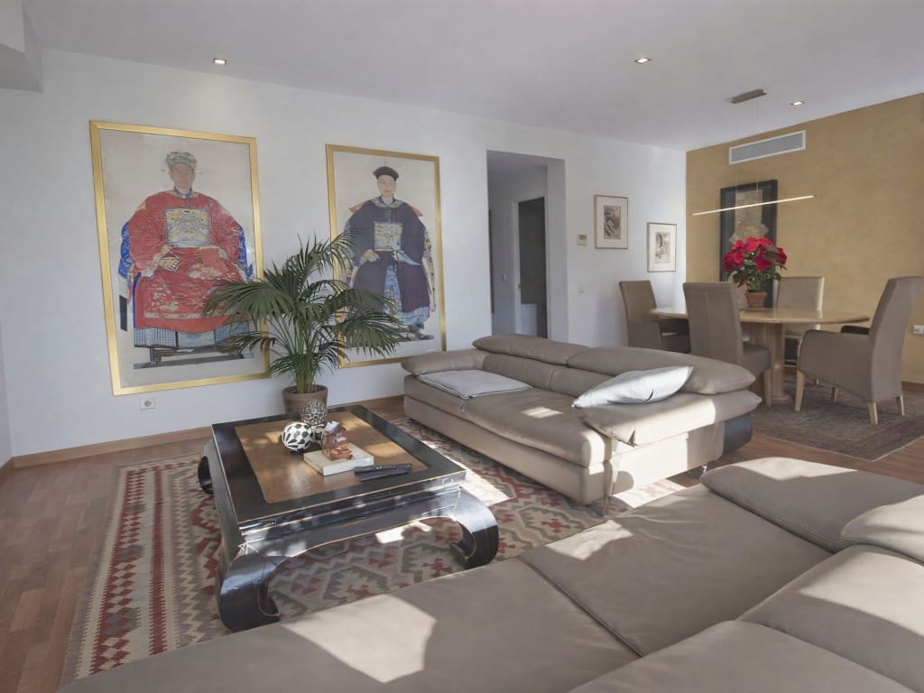 3 bedroom Villa for sale in Benalmadena with pool garage - € 670,000 (Ref: 9523916)